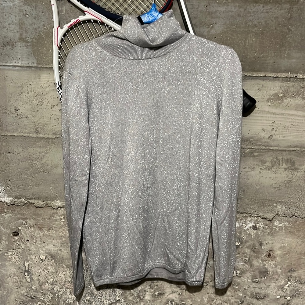 NWT Ann taylor long sleeve silver turtleneck size medium NYE look